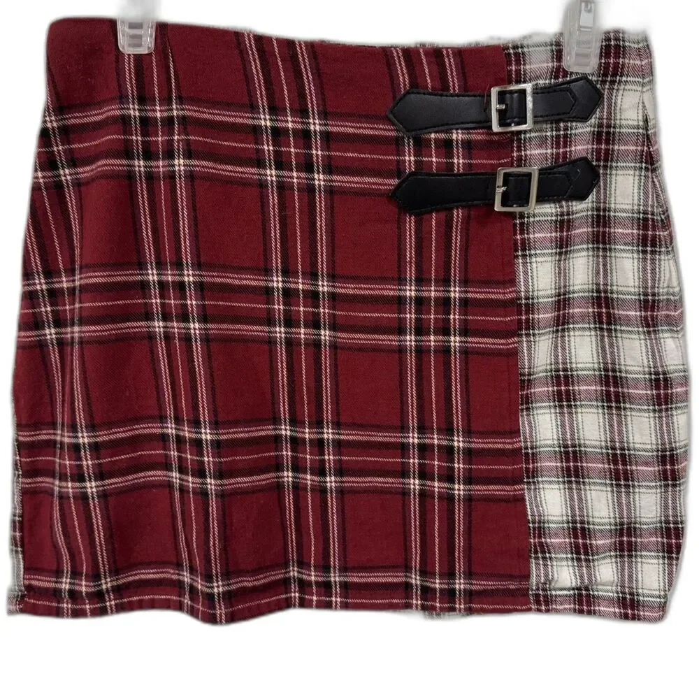 Art Class Skirt Girls XL 14/16 Plaid Red Black White Buckle Mini School Uniform